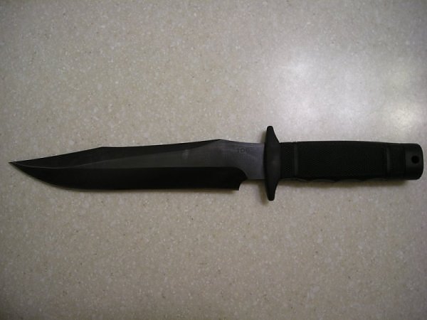 SOG Midnight Tigershark's large 9" blade (Photo:“Hammer27” - bladeforums)